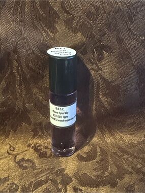 Moon Sparkle (W) Old Edition 1/3 Oz Body Oil
